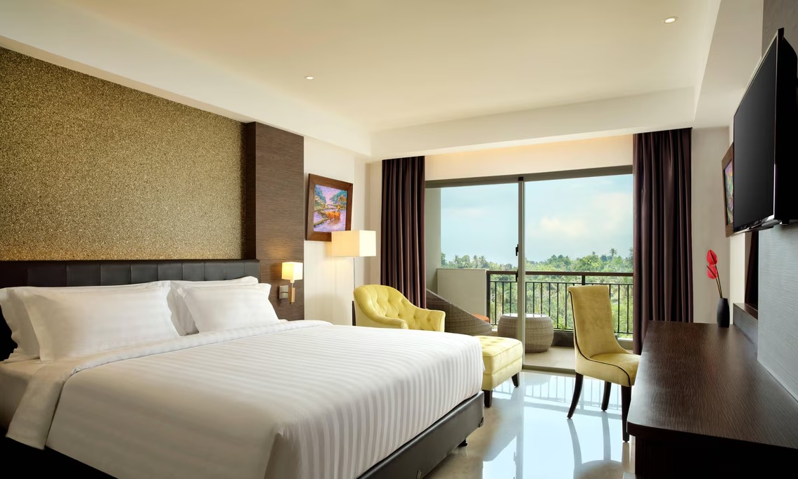Deluxe Pool View Room with Balcony